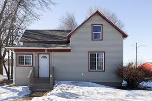 304 1st Ave E, Halstad, MN 56548 - Photo 1