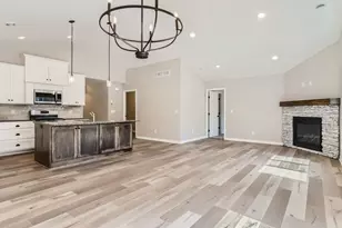 6664 Heritage Ave, Lino Lakes, MN 55038 - Photo 10