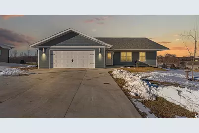 405 Sidney Street W, Morristown, MN 55052 - Photo 1