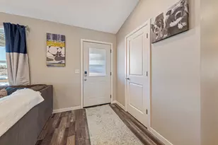 405 Sidney Street W, Morristown, MN 55052 - Photo 4