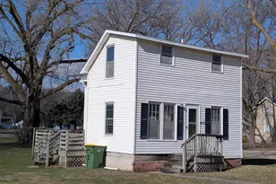 413 Mason St, Marshall, MN 56258 - Photo 2
