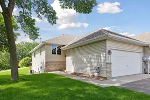 5550 Nathan Ln N, Plymouth, MN 55442 - Photo 8