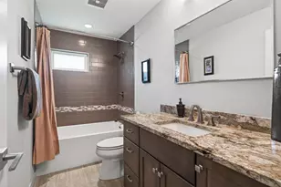 124 Ardmore Dr, Golden Valley, MN 55422 - Photo 20