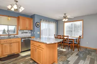 38615 Henna Cir, North Branch, MN 55056 - Photo 6