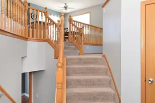 38615 Henna Cir, North Branch, MN 55056 - Photo 4