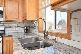 38615 Henna Cir, North Branch, MN 55056 - Photo 10