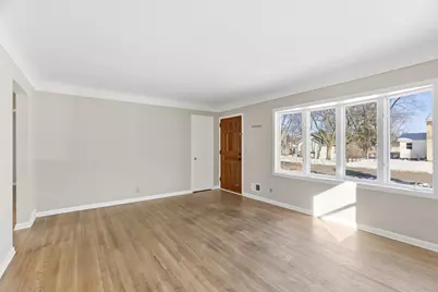 4409 Adair Avenue N, Crystal, MN 55422 - Photo 4