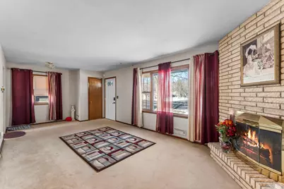 220 109th Avenue NE, Blaine, MN 55434 - Photo 4