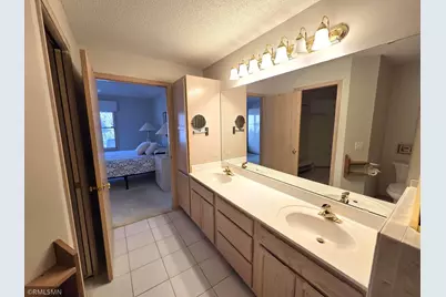 2613 Rosetown Court, Roseville, MN 55113 - Photo 14