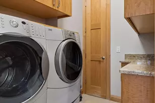 700 Hidden Creek Trail, Mendota Heights, MN 55118 - Photo 20