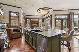 700 Hidden Creek Trail, Mendota Heights, MN 55118 - Photo 10