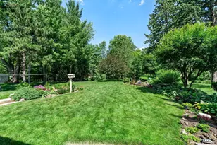 2929 Lake Elmo Ave N, Lake Elmo, MN 55042 - Photo 32