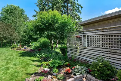 2929 Lake Elmo Avenue N, Lake Elmo, MN 55042 - Photo 36