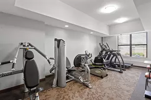 7600 Golden Valley Rd, Golden Valley, MN 55427 - Photo 14