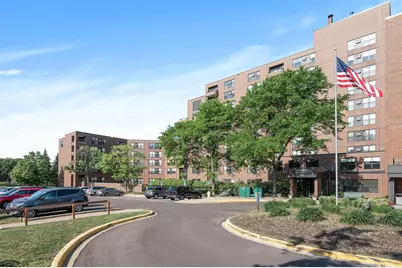 7600 Golden Valley Road #411, Golden Valley, MN 55427 - Photo 2