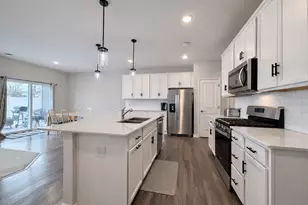 4832 Avery Ct, Eagan, MN 55123 - Photo 4