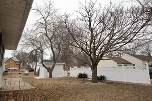 113 W 6th St, Adrian, MN 56110 - Photo 6