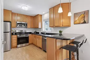 6457 Regency Ln, Eden Prairie, MN 55344 - Photo 12