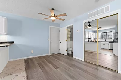 7633 Wedgewood Court N, Maple Grove, MN 55311 - Photo 12