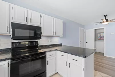 7633 Wedgewood Court N, Maple Grove, MN 55311 - Photo 16