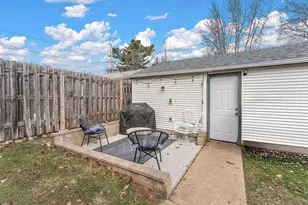 1439 Juliet Ave, Saint Paul, MN 55105 - Photo 6