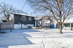 2463 Silver Lake Rd NW, New Brighton, MN 55112 - Photo 18