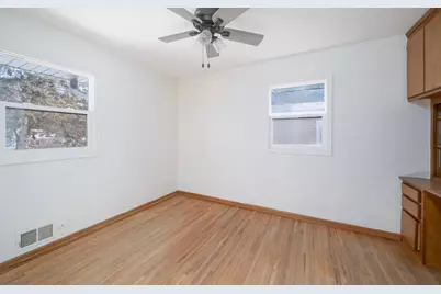 2463 Silver Lake Road NW, New Brighton, MN 55112 - Photo 10