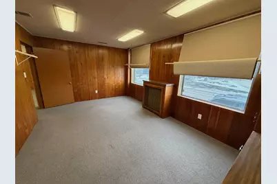 201 4 Street SW, Willmar, MN 56201 - Photo 36