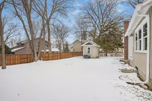 2296 Shadywood Rd, Wayzata, MN 55391 - Photo 10