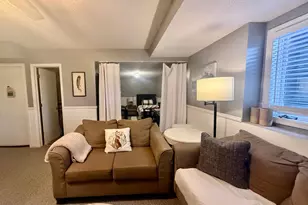 15700 Maple Island Ct, Burnsville, MN 55306 - Photo 10