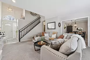 15700 Maple Island Ct, Burnsville, MN 55306 - Photo 6