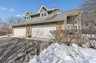 15700 Maple Island Ct, Burnsville, MN 55306 - Photo 2