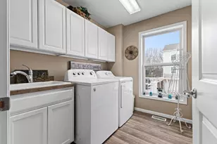 921 Ledgestone Dr, Mahtomedi, MN 55115 - Photo 18