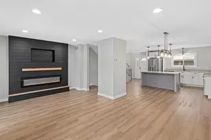 6609 Gretchen Ln N, Oakdale, MN 55128 - Photo 14