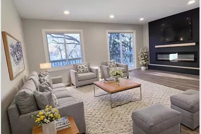 6609 Gretchen Lane N, Oakdale, MN 55128 - Photo 4