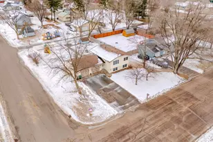 401 6th St SE, Little Falls, MN 56345 - Photo 1