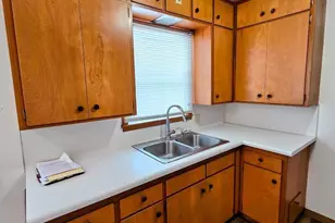 106 8th Ave NW, Pipestone, MN 56164 - Photo 10