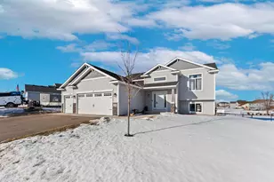 710 Lauren Ave, Clearwater, MN 55320 - Photo 2