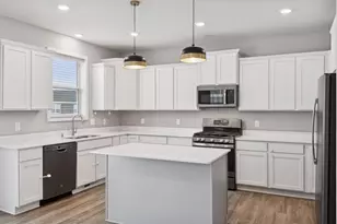 19351 Meadow View Ln, Maple Grove, MN 55311 - Photo 14