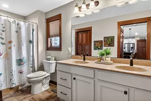 5643 Grn Pk Dr, Eau Claire, WI 54703 - Photo 10