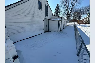 511 3rd Street NE, Saint Cloud, MN 56304 - Photo 4