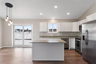 6818 376th St, North Branch, MN 55056 - Photo 4