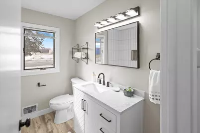 701 10th Street E, Hastings, MN 55033 - Photo 18