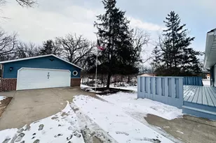 701 10th St E, Hastings, MN 55033 - Photo 4