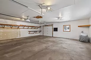 1884 Flandrau St, Maplewood, MN 55109 - Photo 22