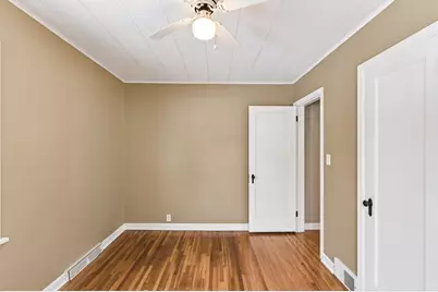 1884 Flandrau Street, Maplewood, MN 55109 - Photo 12