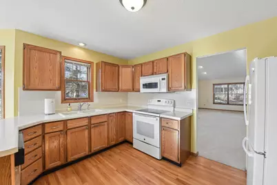 1261 Pond View Lane, White Bear Township, MN 55110 - Photo 4