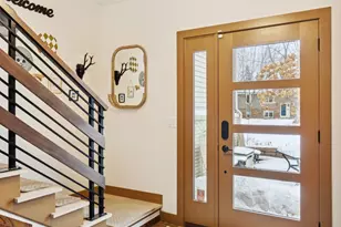 10001 Windsor Lake Ln, Minnetonka, MN 55305 - Photo 22