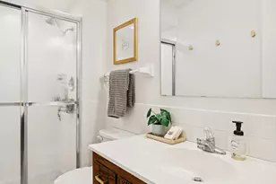 10001 Windsor Lake Ln, Minnetonka, MN 55305 - Photo 28