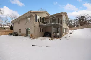 10001 Windsor Lake Ln, Minnetonka, MN 55305 - Photo 54